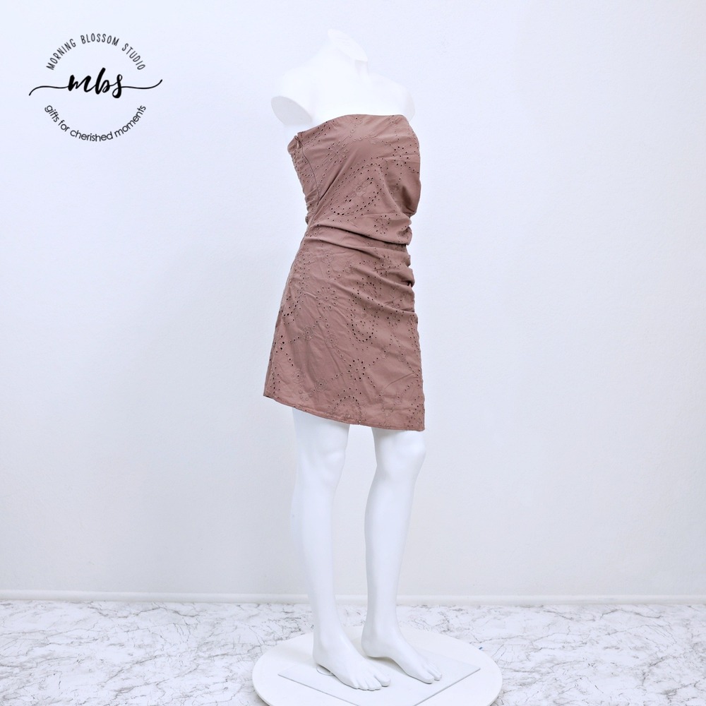 NWOT Sky to Moon Strapless Eyelet Ruched Coquette Bodycon Dress Brown‎ Women L